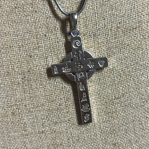 History of Ireland Cross Pendant Sterling Silver on 18kgp chain - Picture 1 of 5